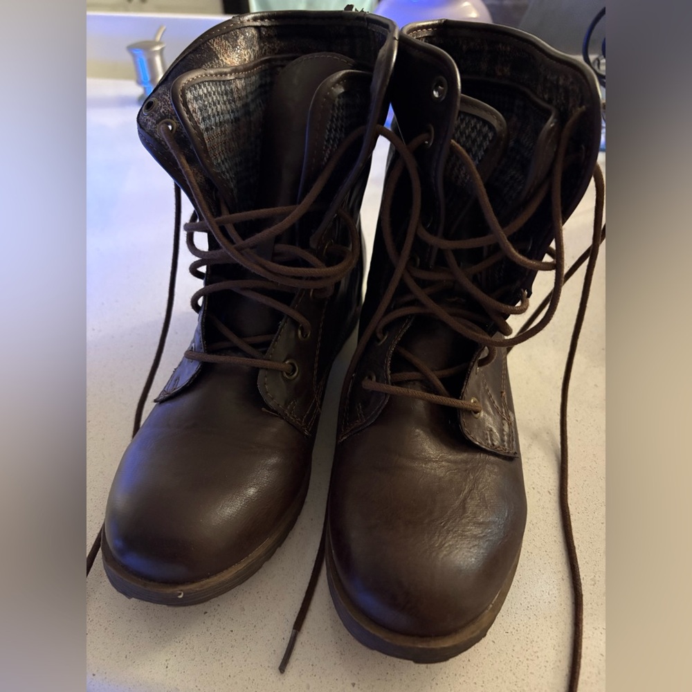 Brown boots
